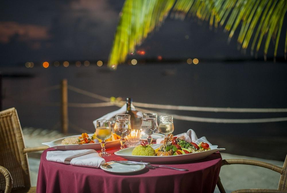 Jalsa Beach Hotel & Spa Poste Lafayette Eksteriør bilde