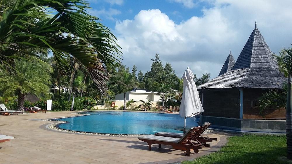 Jalsa Beach Hotel & Spa Poste Lafayette Eksteriør bilde