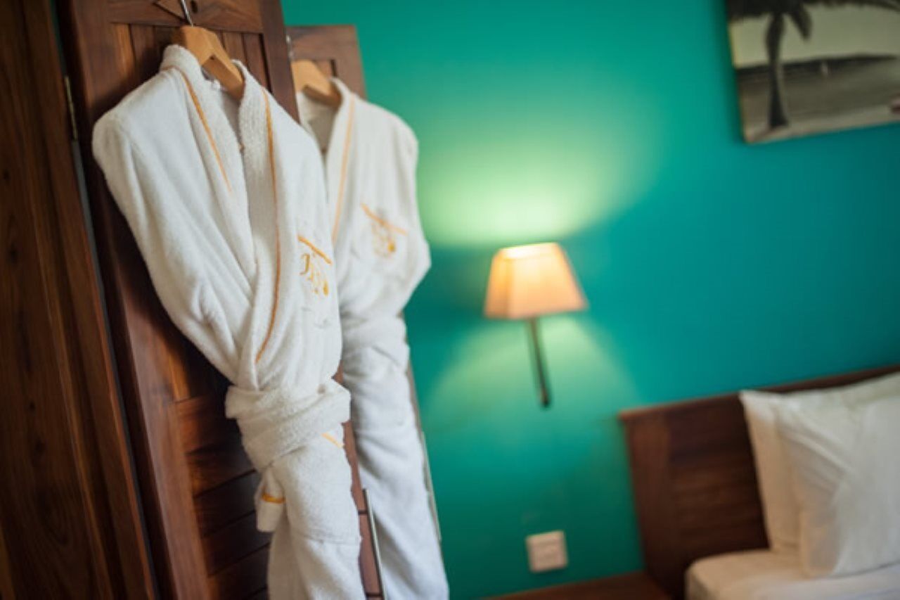 Jalsa Beach Hotel & Spa Poste Lafayette Eksteriør bilde